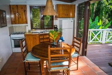 هتل Stonefield Villa Resort