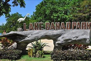 酒店 Papa Tasi Lake Side  And Park