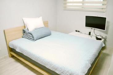 Marina Residence