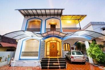 هتل Stayapart Peter S Inn Home Stay