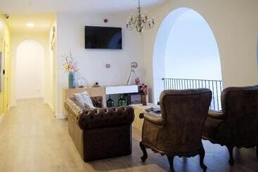 بنسيون Hi Go Hostel & Suites