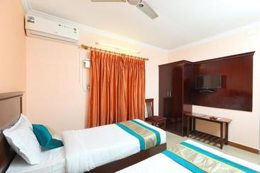 هتل Dreams Manor By Oyo Rooms