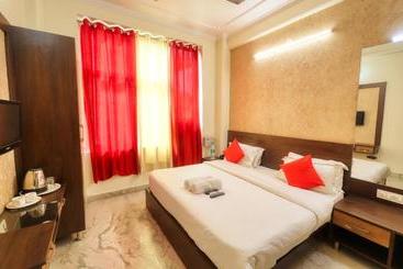 هتل Pulse Inn Near Railway Station Jaipur
