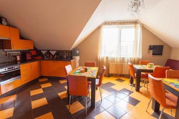 پانسیون Guest House Atlas