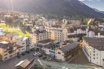 酒店 Lenzerhorn