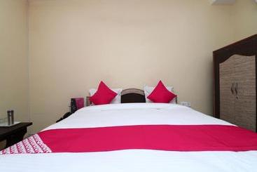 هتل Govind Guest House By Oyo Rooms