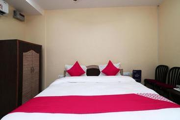 هتل Govind Guest House By Oyo Rooms