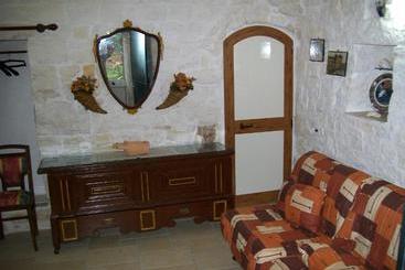 هتل روستایی Agriturismo I Trulli Di Zio Dino