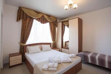 هتل Guesthouse Valensiya