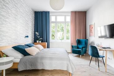 Sanhaus Apartments   Fiszera 6