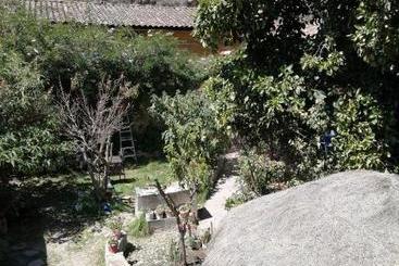 Hospedaje El Tambo B&b