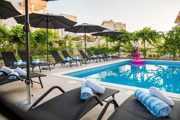 Lct Blue Lions Apartments