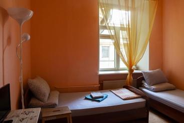 هاستل Cozy Place At The Admiralty