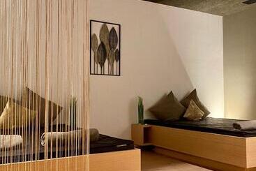 هتل آپارتمان Garni Hotel Mezdi