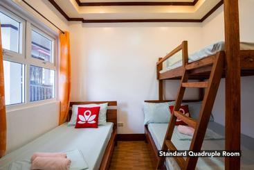 هتل Zen Rooms  Ni Pepe Baler