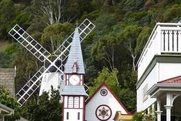 هاستل Aurora Backpackers