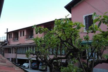 هتل Albergo Giardino