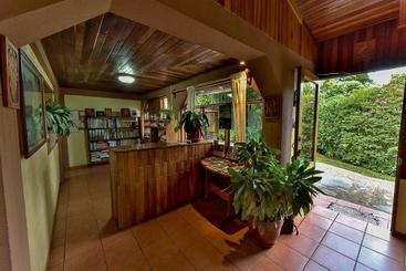تختخواب و صبحانه Hospedaje Mariposa