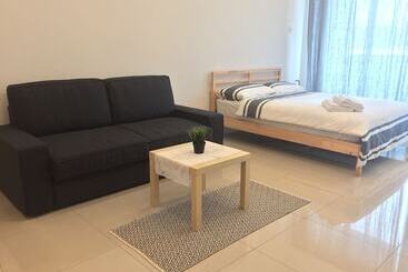 آپارتمان Borneo Coastal Residence   Imago Mall