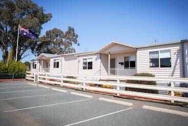 호텔 Skylodge Temora