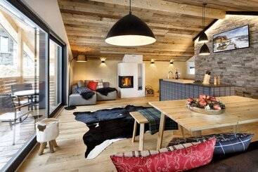 ツーリストアパートメント Katschberg Lodge