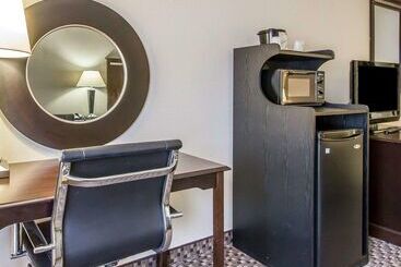 酒店 Quality Inn Macomb Near University Area