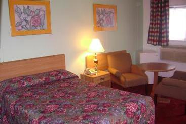 هتل Red Carpet Inn Rome