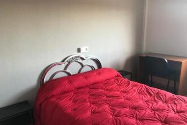 هتل Hostal San Miguel