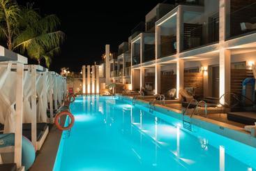 Epos Luxury Beach Hotel / Adults Only 16+