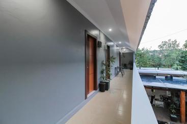 هتل Reddoorz Near Universitas Muhammadiyah Palangkaraya