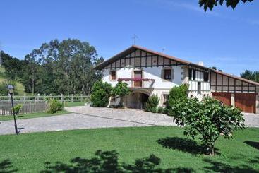 Caserío Kamirune