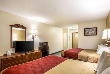 酒店 Econo Lodge Inn & Suites