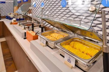 هتل Holiday Inn Express & Suites   Liberal, An Ihg