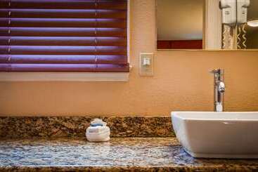 هتل Best Western Mountainbrook Inn Maggie Valley