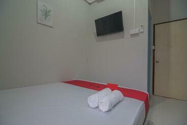 펜션 Reddoorz @ Jalan Pelita Batam