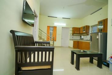 פנסיון Oyo Home 26184 Elegant Stay Near Kovalam Junction