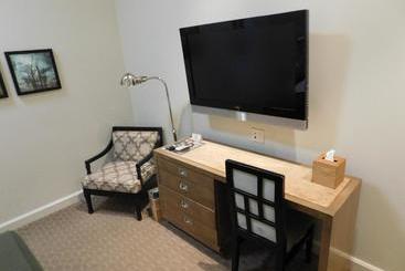 هتل Le Petit Pali Brentwood