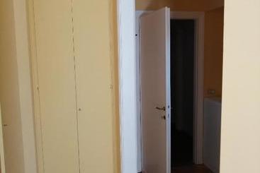 تختخواب و صبحانه Spinabella Home