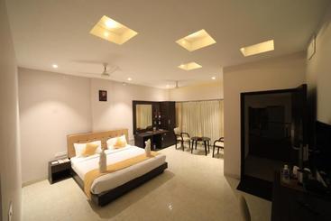 Grand Signature Hotel & Spa