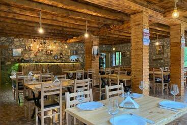 پانسیون Alpinehouse Theth