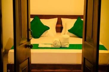 تختخواب و صبحانه Kandy Spice Villa