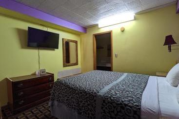 مُتل Great Plains Budget Inn
