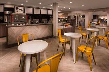 هتل Aiden By Best Western Cape Cod   West Yarmouth