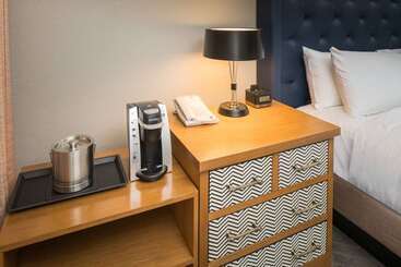 هتل Doubletree By Hilton Gainesville