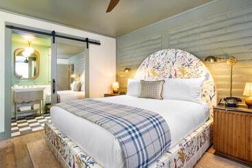 ホテル Le Petit Pali At Ocean Ave