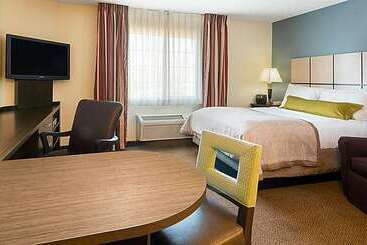 בית מלון כפרי Sonesta Simply Suites Boston Braintree