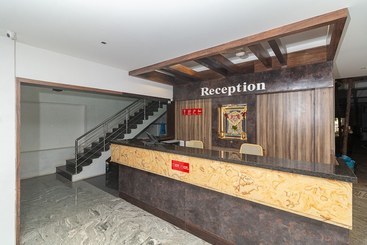 هتل Oyo 40877 Pvslodge
