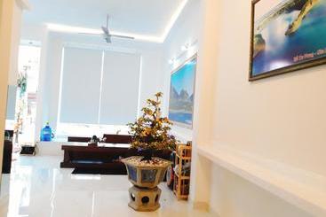هتل Khach San Hoang Nhi
