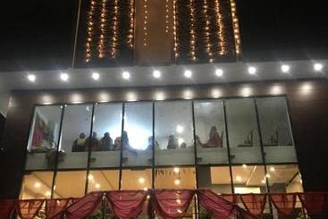 هتل Yashpadam