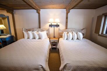 فندق صغير Chama Trails Motel